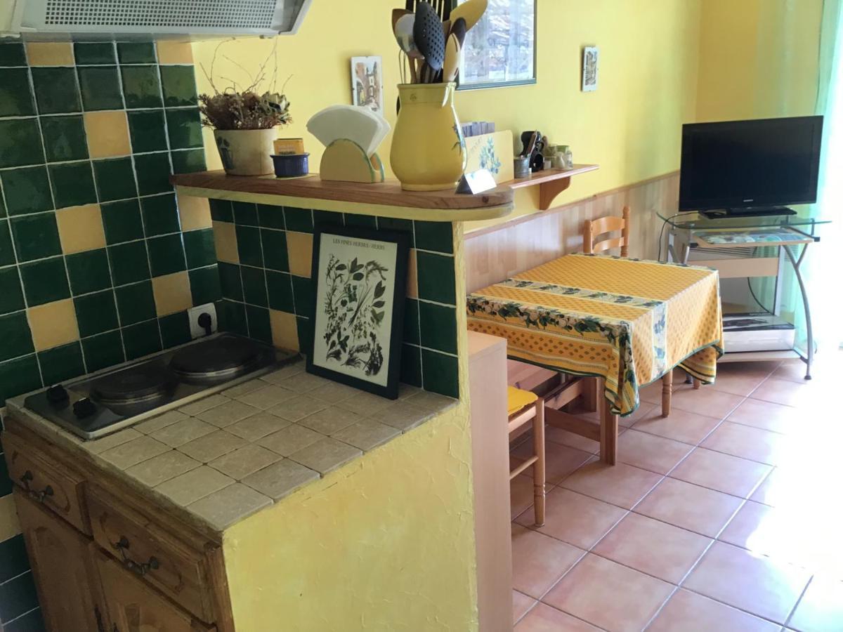 Gite Des Oliviers Villa Le Luc Kültér fotó